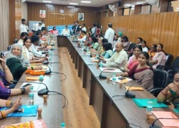 Newly elected mayor and councillors take oath, new hope for the development of the city!