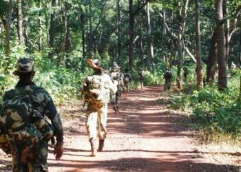 Breaking News: IED blast in Saranda, Cobra jawan injured during encounter, 2 jawans referred to Delhi