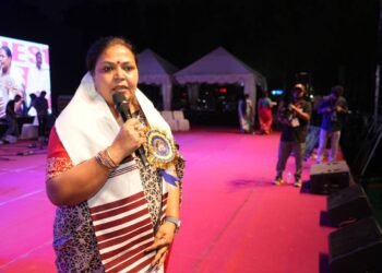 Demands to make Mahagama a district have intensified, with pressure mounting amid a 65-km distance and basic problems.