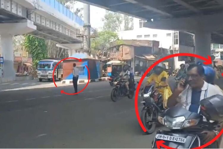 Are strict traffic rules ineffective in Ranchi? People are riding without helmets, raising questions.