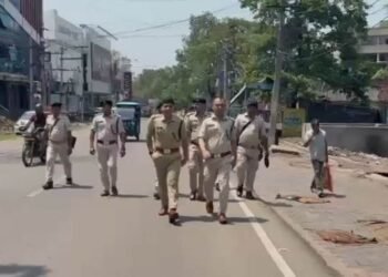 Ramgarh Police's 'Prahari' initiative begins, with foot patrols on 76 routes and action at 114 locations.