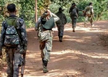 Security forces conduct a major operation in Saranda, Jharkhand, resulting in a stampede within Misir Besra's squad; more than 20 Naxalites prepare to surrender.