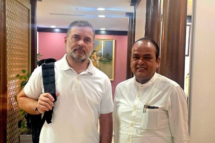 Minister Irfan Ansari met Rahul Gandhi