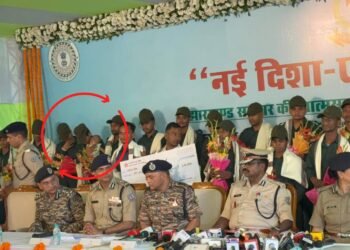 A female Naxalite arrived to surrender with her child; 27 Maoists laid down their arms in the Saranda operation.