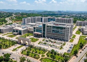 AI IMAGE OF Six projects worth Rs 5,917 crore approved in Jharkhand; RIMS-2 with 2,800 beds to be built in Kanke.