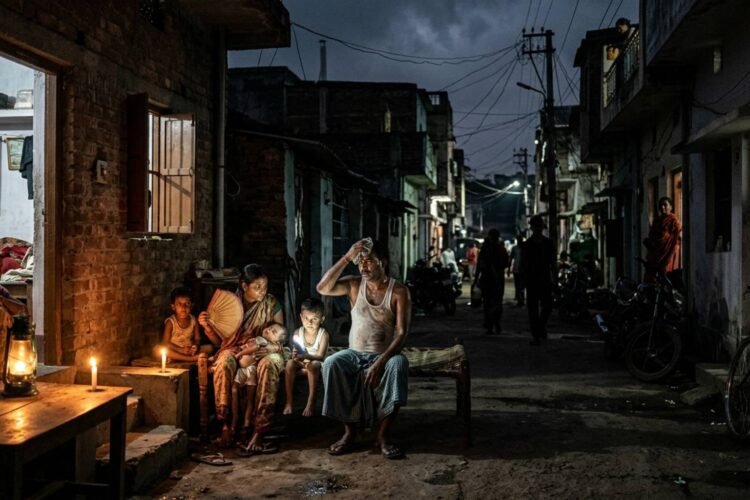 Humidity and power crisis in Ranchi have caused distress, raising questions about the claim of 24-hour power supply.
