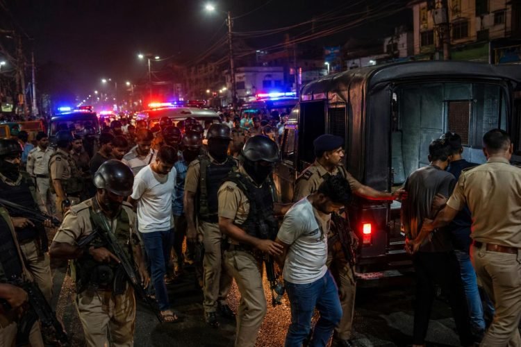 Ranchi Crime News: Operation Prahar created panic among criminals, Ranchi police arrested more than 30 criminals.