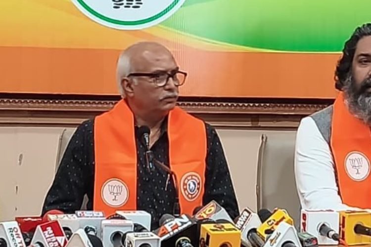 BJP launches a scathing attack on the bureaucracy in Jharkhand, stating that officials are ignoring elected representatives and the government has failed completely.