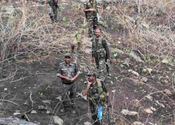 Naxalite attack in Saranda forest of Chaibasa, CRPF assistant commandant and two soldiers injured
