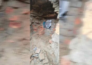 Jeweller's shop in Mahuda burgled, neighbour injured