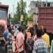 Horrific road accident in Jamtara: Youth dies after being hit by a dumper, people block the road
