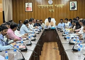 Ranchi DC strict on land matters, employee suspended in Kanke