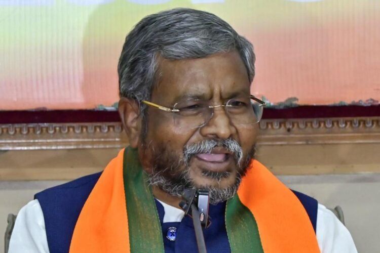 Jharkhand Treasury Scam: Babulal Marandi demands CBI probe, Congress retaliates