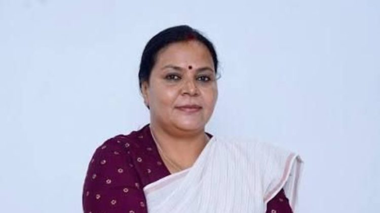 JPSC-JSSC छात्र आंदोलन पर मंत्री दीपिका पांडेय सिंह का बड़ा बयान, बोलीं- छात्रों की आवाज सुनी जाएगी, समाधान निकलेगा 1 Minister Deepika Pandey Singh makes a significant statement regarding the JPSC-JSSC student protest, asserting that the students' voices will be heard and a solution will be found.