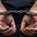 Koderma News: न्यू कॉलोनी में चोरी की कोशिश के बाद मौके पर जांच करती पुलिस, CCTV फुटेज खंगालते अधिकारी