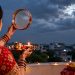 Karwa Chauth 2026: Clouds in Jharkhand prolong the wait for married women—how should they break their fast if the moon remains unseen?