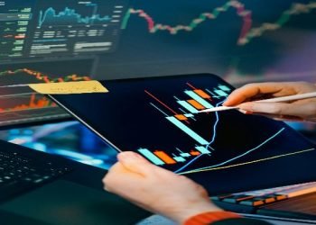 Share Market Update: Market buoyant for the second consecutive day; Titan and Zomato emerge as top gainers