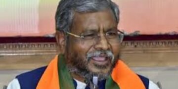 Babulal Marandi lashed out at abusive police officers and targeted Chief Minister Hemant Soren.