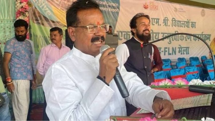Breaking News: MLA Janardan Paswan's son reported kidnapped in Ranchi; police have rescued him safely.