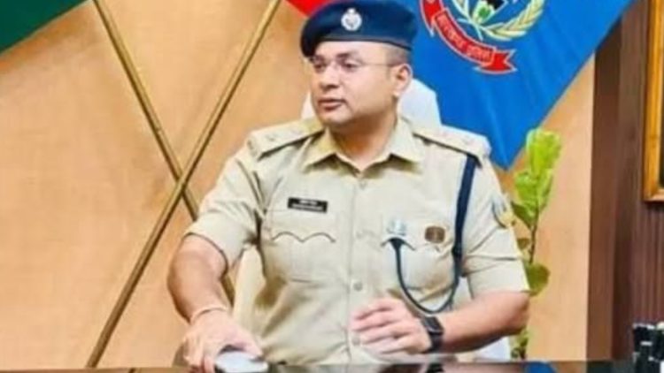 Breaking News: राजधानी रांची में बदले गए दो थाना प्रभारी, यहाँ देखें फेरबदल का अपडेट 1 Two Station House Officers (SHOs) replaced in the capital, Ranchi; check the details of the reshuffle here.