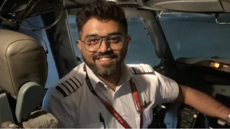 फ्लाईदुबई फ्लाइट में पायलट पर चाकू से हमला, घायल भारतीय कैप्टन ने बचाई सैकड़ों यात्रियों की जान 1 Pilot attacked with a knife on a Flydubai flight; injured Indian captain saved the lives of hundreds of passengers.