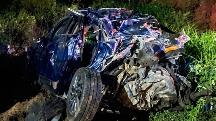 Speeding trailer wreaks havoc in Chutupalu Valley; 3 dead, 2 injured.
