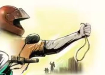 Former official's chain snatched near AG Turn; targeting of multiple officials within a month raises questions about the administration's functioning.