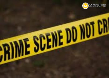 Classes were underway at the school when a man entered carrying a saw… and attacked two female students.