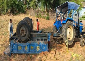 Dhanbad News: 31-Year-Old Driver Dies Tragically After Tractor Overturns in Rajganj