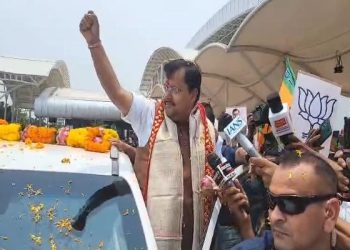 Nitin Nbain arrives ranchi airport