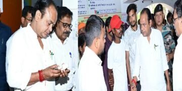 Jharkhand News: Dr irfan ansari bishnugarh CHC inspection
