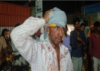 Jharkhand News: clash between two factions in Saladih, Birni; two critically injured in sword fight; heavy police force deployed in the area