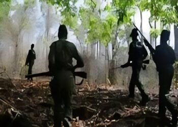 West Singhbhum Chakradharpur-Porahat forest Encounter between security forces and Naxals