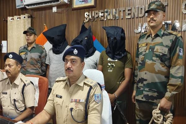 Jharkhand News: Major Action by Jamtara Police—Three Cyber Criminals Arrested for Committing Fraud by Sending Fake APK Files