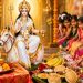 Durga Ashtami 2026: दुर्गा अष्टमी पर कैसे करें मां महागौरी की पूजा? जानें कन्या पूजन की विधि और नियम 7 दुर्गा अष्टमी पर मां महागौरी की पूजा और कन्या पूजन करते श्रद्धालु