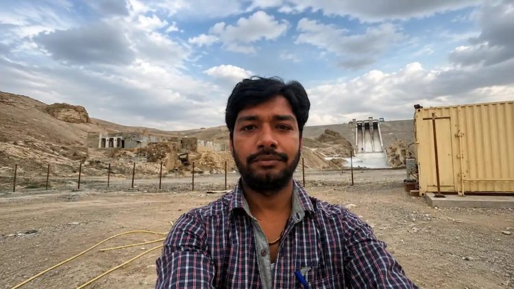 Mahendra Vishwakarma from Palamu missing after Nepal floods; no trace found for 6 days.