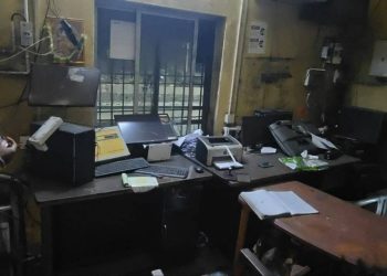Firing at Magadh Colliery weighbridge in Balumath; Rahul Dubey gang claims responsibility.