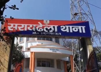 Dhanbad News: पुलिस की 'दबंगई' से अस्पताल पहुंची गर्भवती महिला, इलाके में भारी आक्रोश