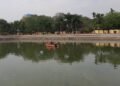 A young man drowned in the Nakshatra Forest pond in Ranchi, and the NDRF is searching for him.