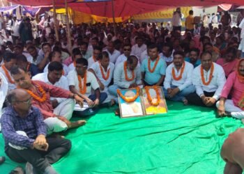 Jharkhand para teachers protest at Raj Bhavan Ranchi hunger strike 2026