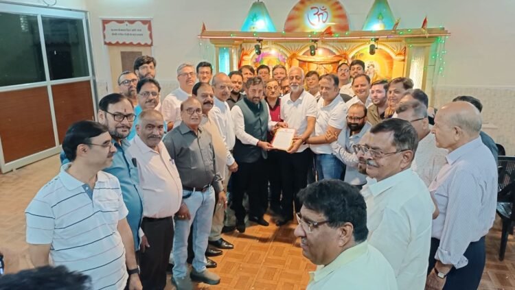 Kunal Ajmani filed his nomination for the post of President of Punjabi Hindu Biradari Ranchi.