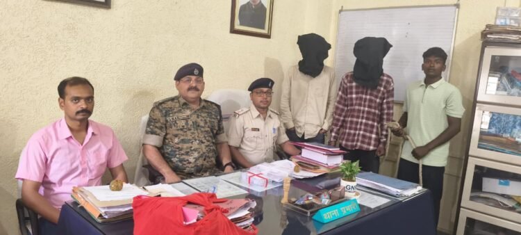 Two smugglers arrested with brown sugar in Lohardaga, 10 grams of narcotic substance seized along with Thar vehicle