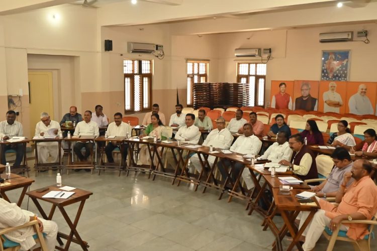The BJP has devised a strategy for upcoming programs; several events will be held from Yoga Day on June 21 to June 25.