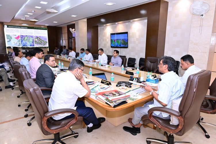 झारखंड में Eco Tourism को मिलेगा बढ़ावा, अंडरग्राउंड कोल माइंस बनेंगे पर्यटन स्थल; स्पोर्ट्स यूनिवर्सिटी पर भी बड़ा फैसला 1 Eco-tourism to get a boost in Jharkhand; underground coal mines to become tourist attractions; major decision regarding Sports University as well.