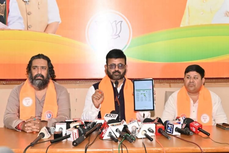 Jharkhand Investment News: BJP questions investment claims of ₹99,639 crore; Pratul Shah Deo says the government is presenting old MoUs as new announcements.
