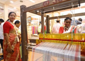 Bharat Tex 2026: Jharkhand’s GI-tagged products shine at Bharat Mandapam; traditional art captivates buyers and designers.