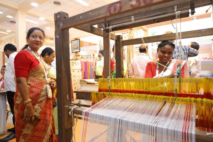 Bharat Tex 2026: Jharkhand shines at Bharat Tex; Tussar silk and GI products gain a global platform.