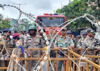 Yesterday BJP surrounded Congress, today Congress will march towards BJP office, security is tight.