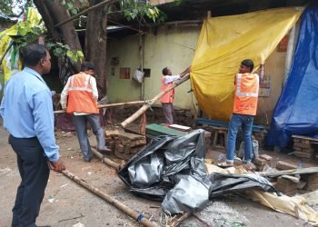Ranchi News: Ranchi Municipal Corporation takes major action against encroachment and illegal construction; notices issued to 12 buildings.