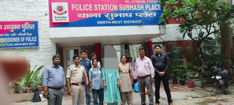 झारखंड की वांछित मानव तस्कर की गिरफ्तारी और खूंटी की पीड़िता के रेस्क्यू से जुड़ा पुलिस स्टेशन का दृश्य